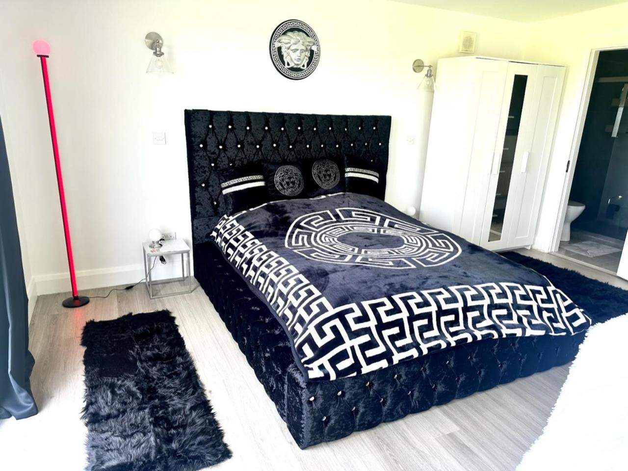 Kildare Luxury Suites Екстериор снимка